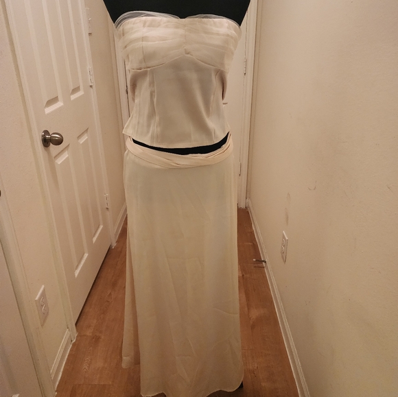 COMMENSE- Ivory Glow Satin Two Piece Set - Picture 4 of 4